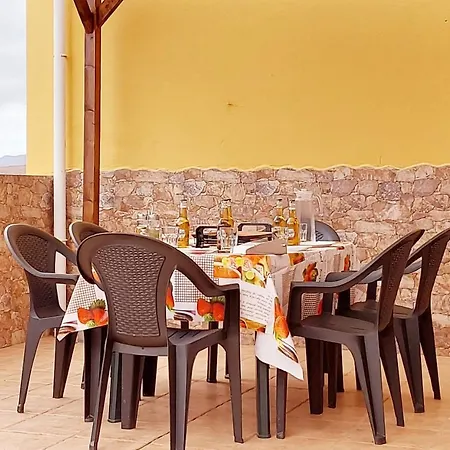 Maison De Vacances Casa Nael